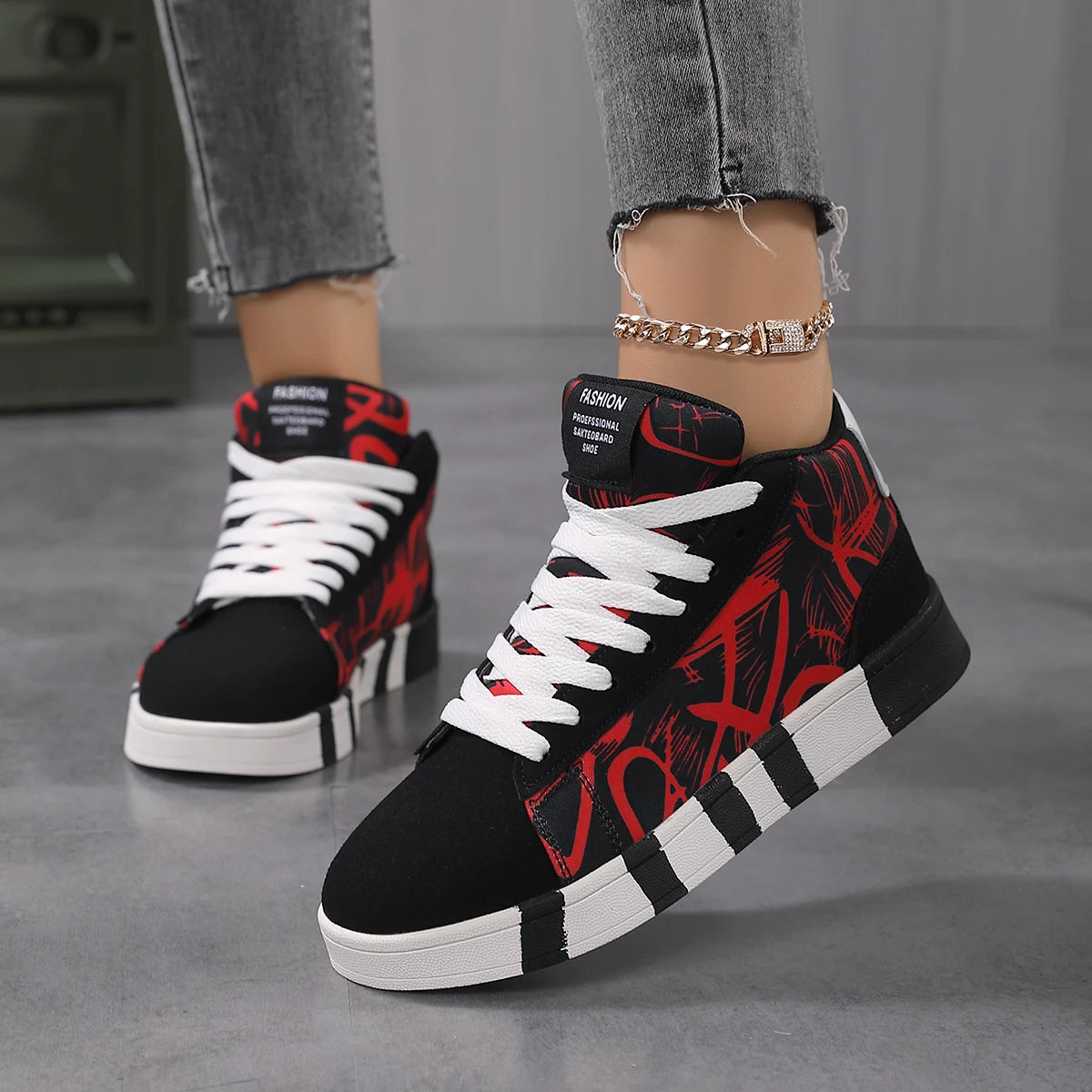 Women's Trendy Random Graffiti Design Front Lace-Up Personalized High-Top Sneakers, Daily Comfortable and Casual Outdoor Travel Street Hiking Sneakers