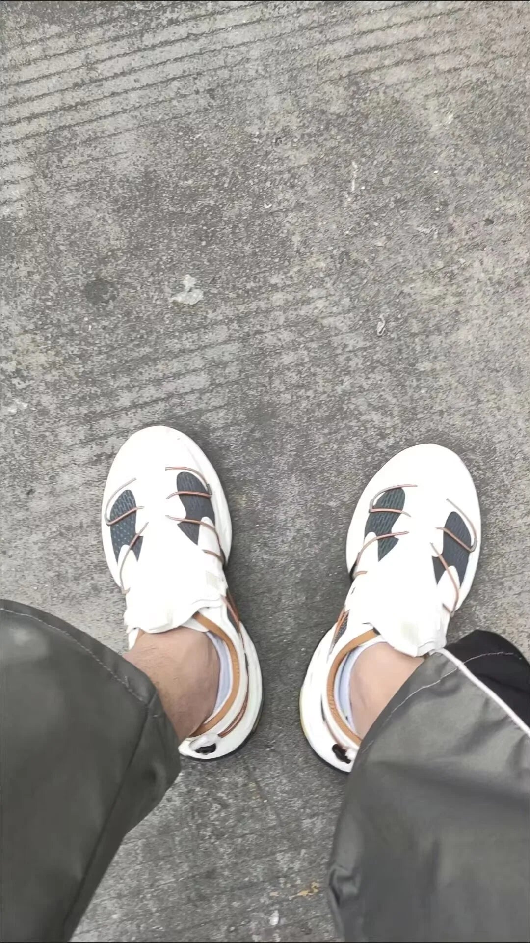 2025 Summer Casual Men's Breathable Trend Fashion Sports Fried Street Sneaker Platform Dad Shoes