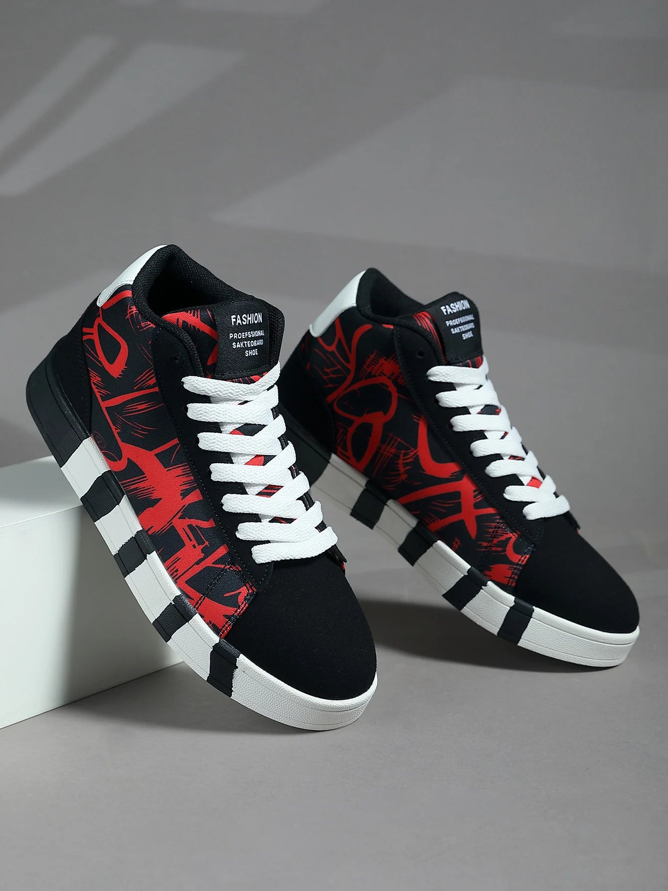 Women's Trendy Random Graffiti Design Front Lace-Up Personalized High-Top Sneakers, Daily Comfortable and Casual Outdoor Travel Street Hiking Sneakers